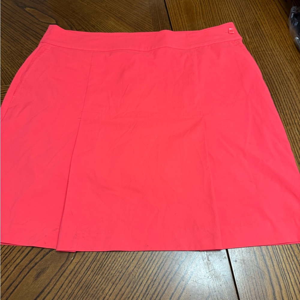 EP N. Y . BRIGHT ORANGE SKORT. DAMAGED. SIZE 6